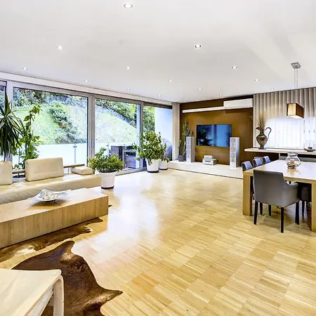 Sky View Apartment